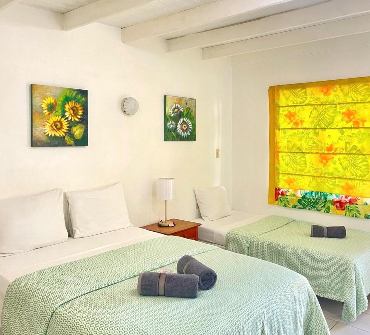 Bananaquit Tobago -Stay Near The Beach Crown Point Exteriör bild