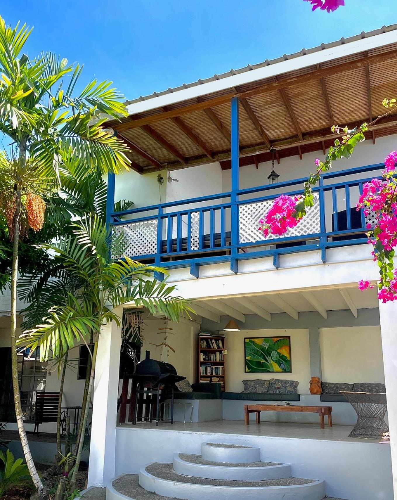 Bananaquit Tobago -Stay Near The Beach Crown Point Exteriör bild